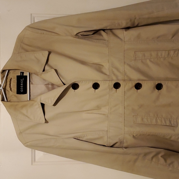 Tan Trench Coat - XL - Picture 2 of 13